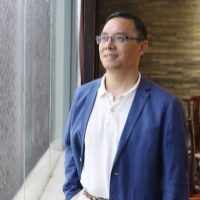 刘毅形象照_副本